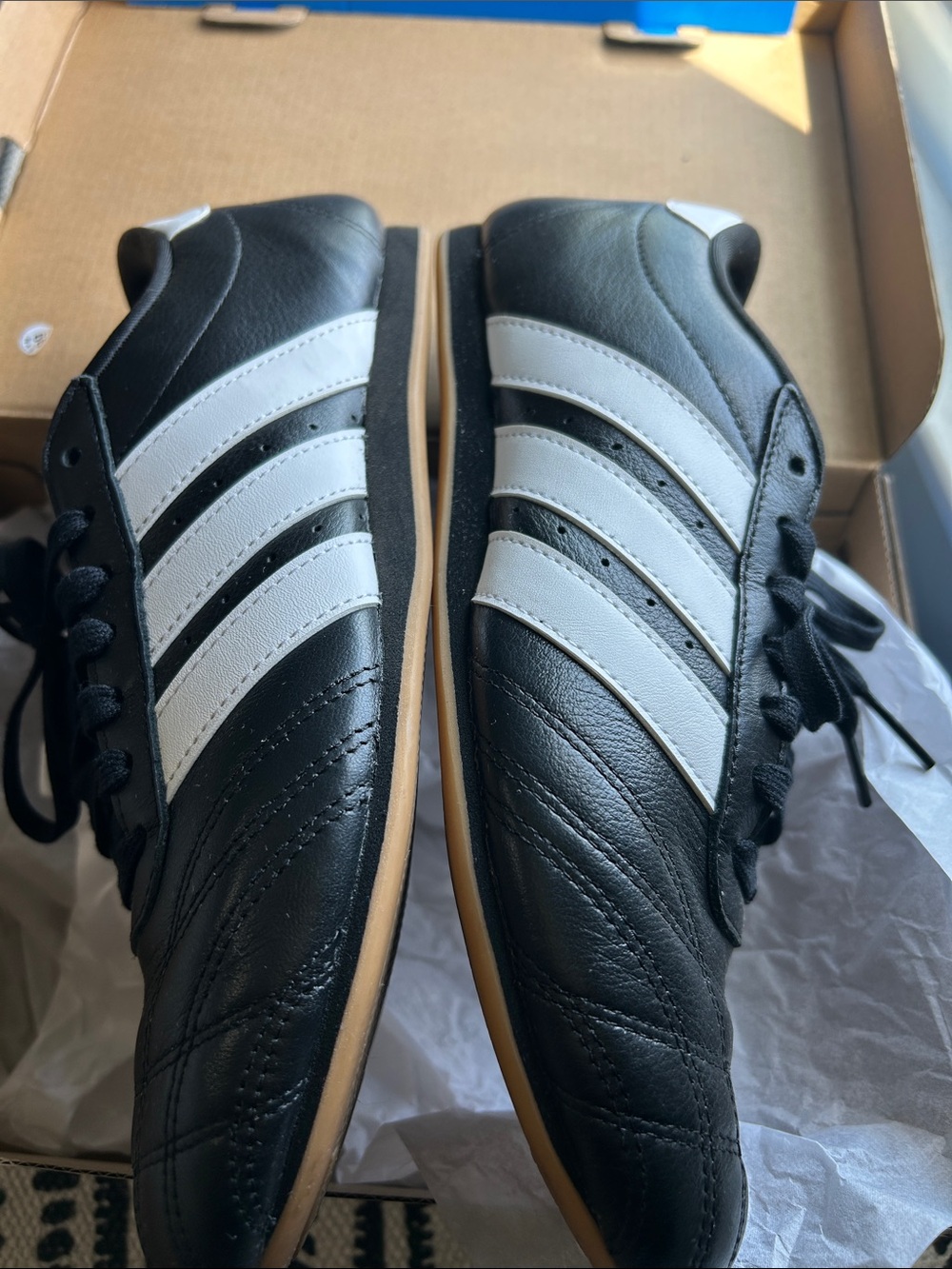 **Gently Used\Like New** Women’s Black and White Adidas Retro Athletic Shoes